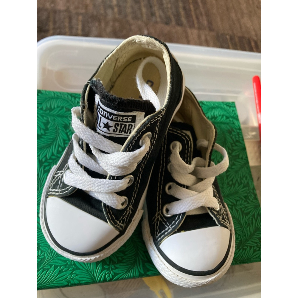 SOLD-Infant Converse Sneakers Size 5 Black